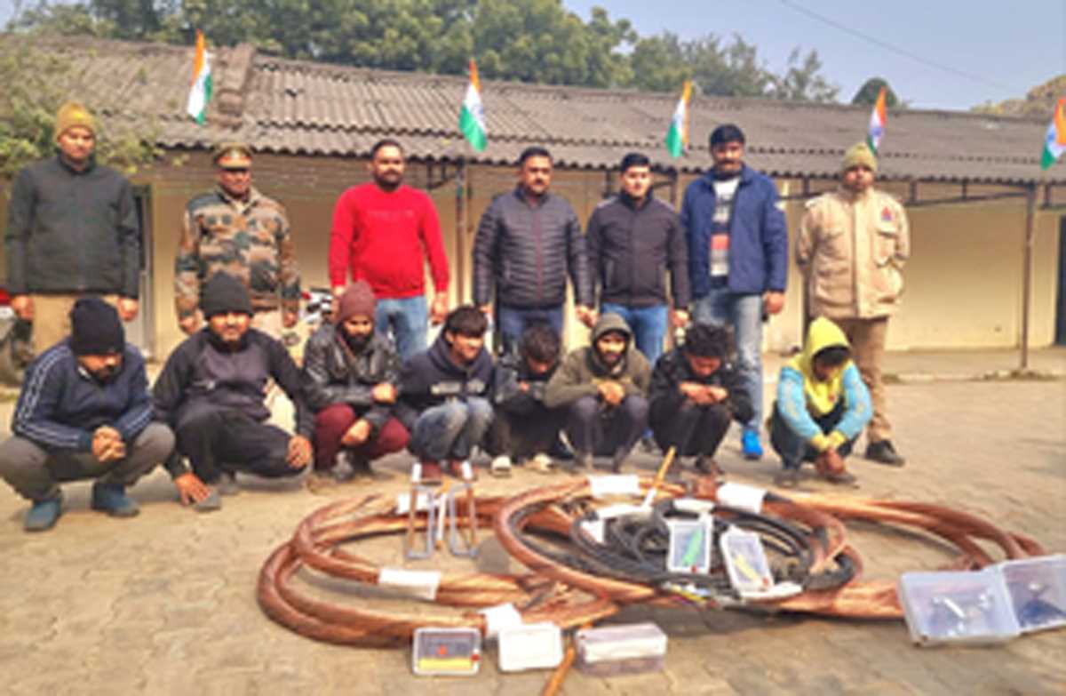 मेट्रो और रैपिड रेल ट्रेन ट्रैक के केबल चुराने वाला गिरोह गिरफ्तार